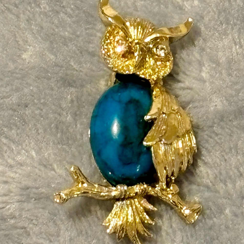 Vintage signed Gerry gold tone Owl Brooch &  Faux turquoise cabachon